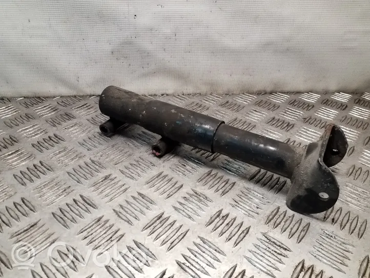 Volkswagen PASSAT B5 Rear bumper shock impact absorber/damper 