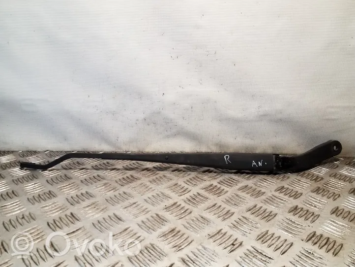 Opel Antara Front wiper blade arm 