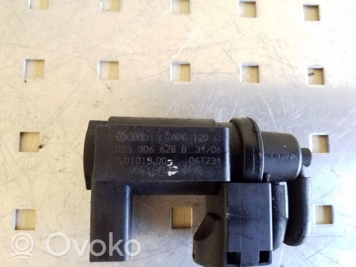 Audi Q7 4L Solenoidinis vožtuvas 059906628B