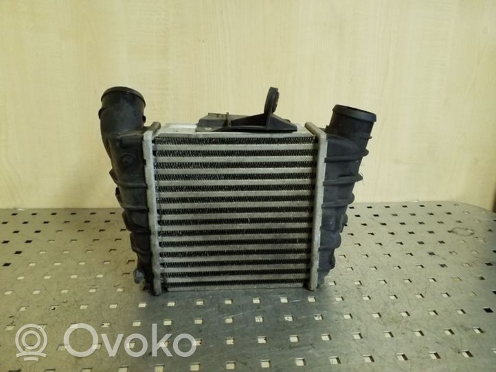 Volkswagen Polo IV 9N3 Chłodnica powietrza doładowującego / Intercooler 6Q0145804G