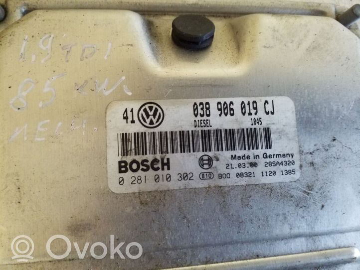 Volkswagen Golf IV Moottorin ohjainlaite/moduuli 038906019CJ