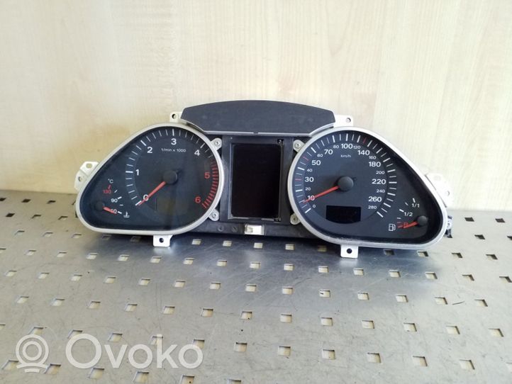 Audi A6 S6 C6 4F Tachimetro (quadro strumenti) 4F0920900S