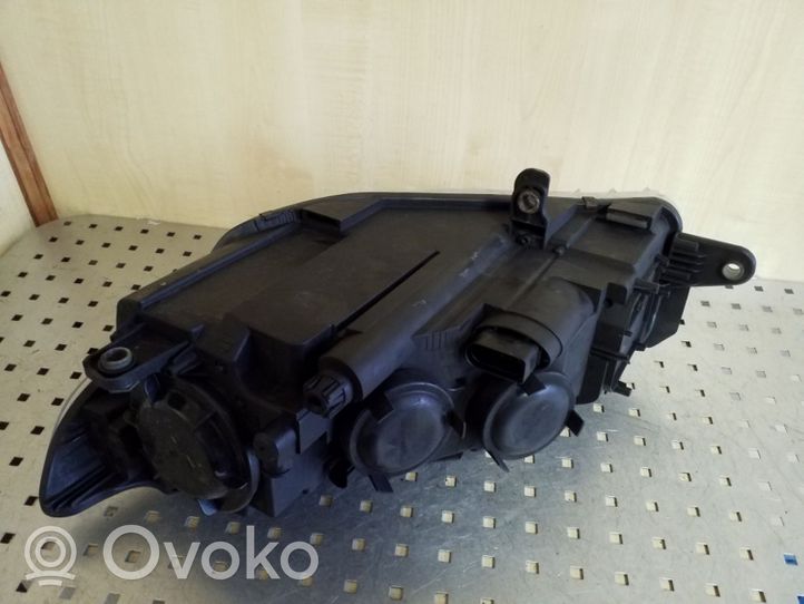 Volkswagen PASSAT CC Lampa przednia 3C8941006D