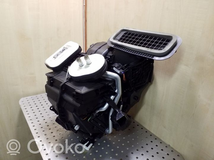 Renault Kadjar Montaje de la caja de climatización interior 272707975R