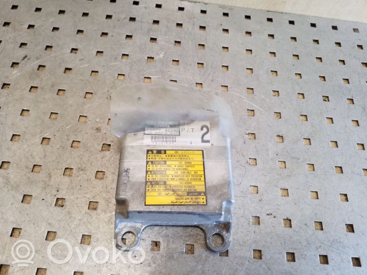 Toyota RAV 4 (XA20) Oro pagalvių valdymo blokas 8917042090