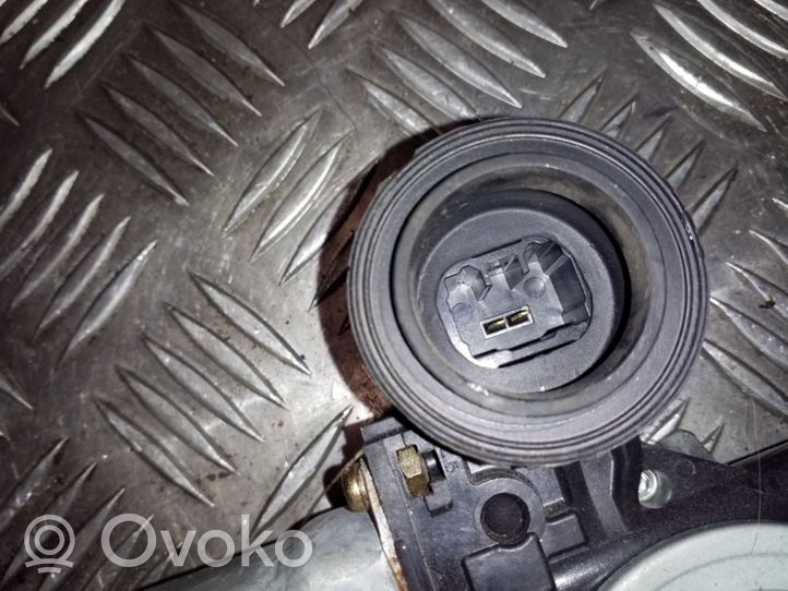 Toyota RAV 4 (XA20) Mécanisme lève-vitre de porte arrière avec moteur 8572032150