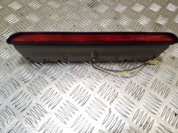 Subaru Forester SG Luce d’arresto centrale/supplementare 