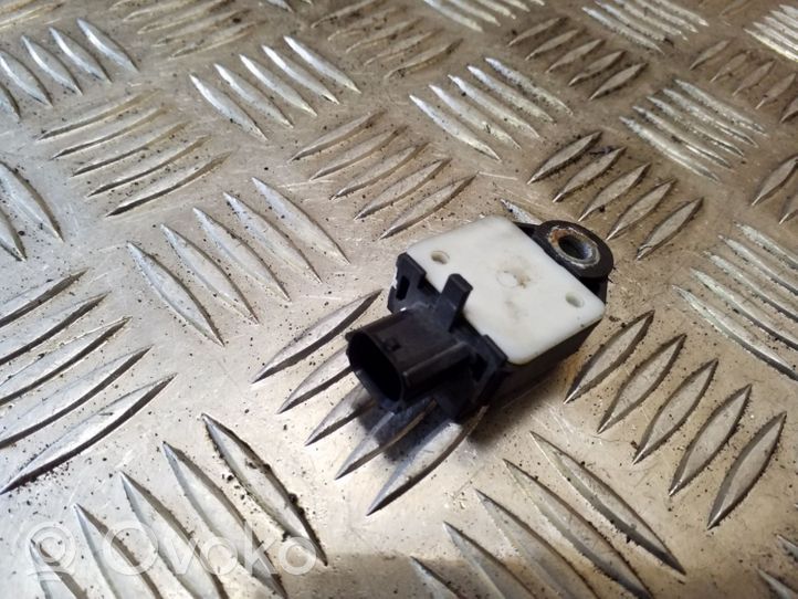 Toyota Avensis T270 Sensor impacto/accidente para activar Airbag 8917305060