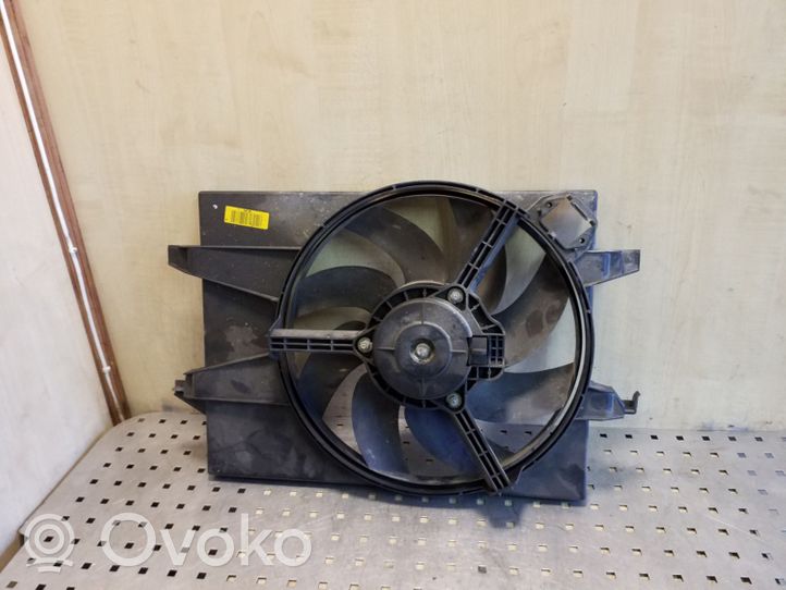 Ford Fusion Radiator cooling fan shroud 8240368