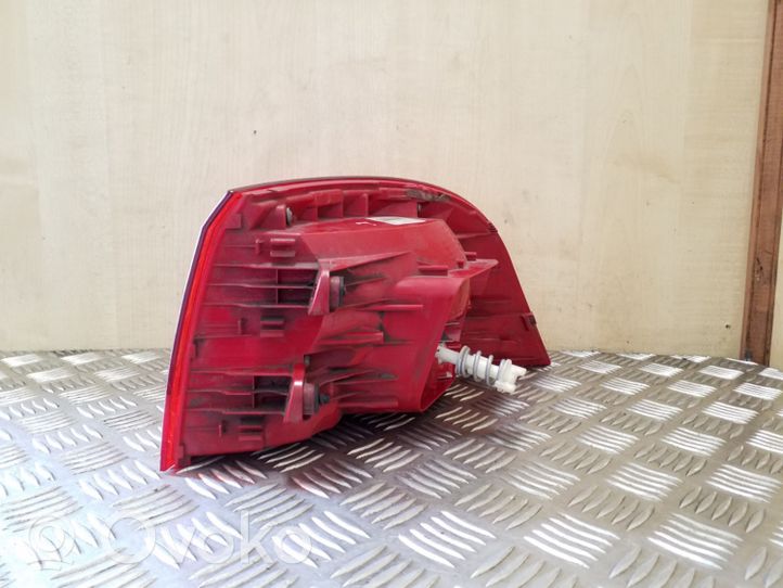 Volkswagen PASSAT B7 Lampa tylna 3AF945095E