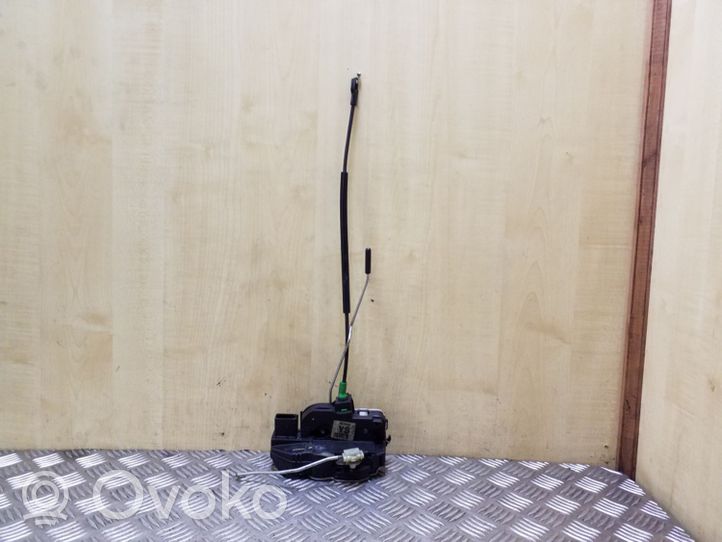 Opel Astra J Rear door lock 13578023