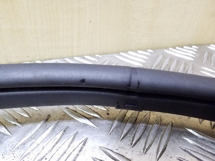 Hyundai i40 Rear door rubber seal (on body) 