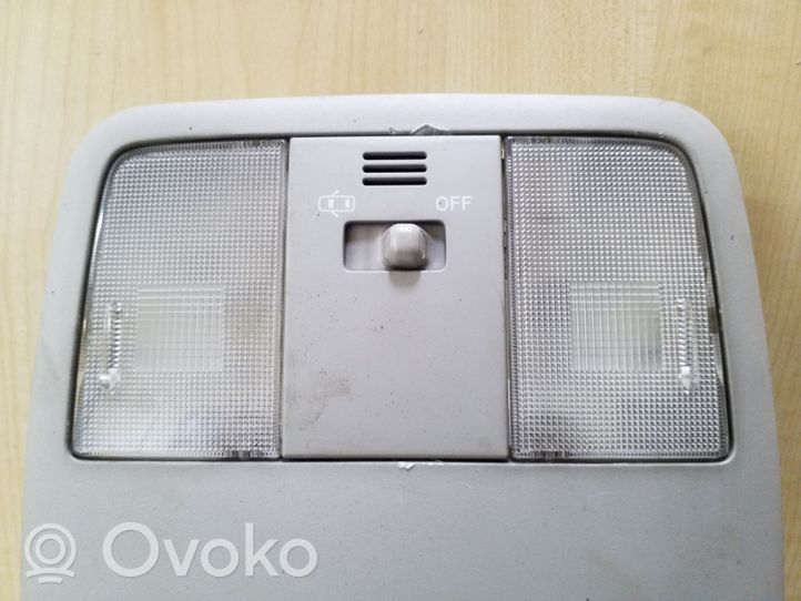 Toyota Avensis T270 Illuminazione sedili anteriori 6340142020