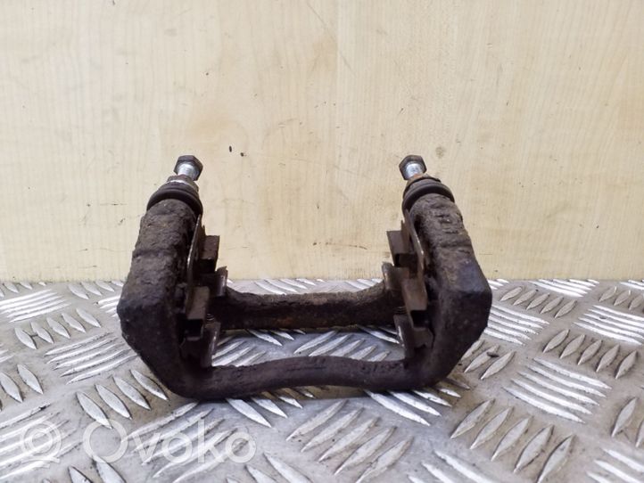 Land Rover Freelander 2 - LR2 Supporto della pinza del freno posteriore 