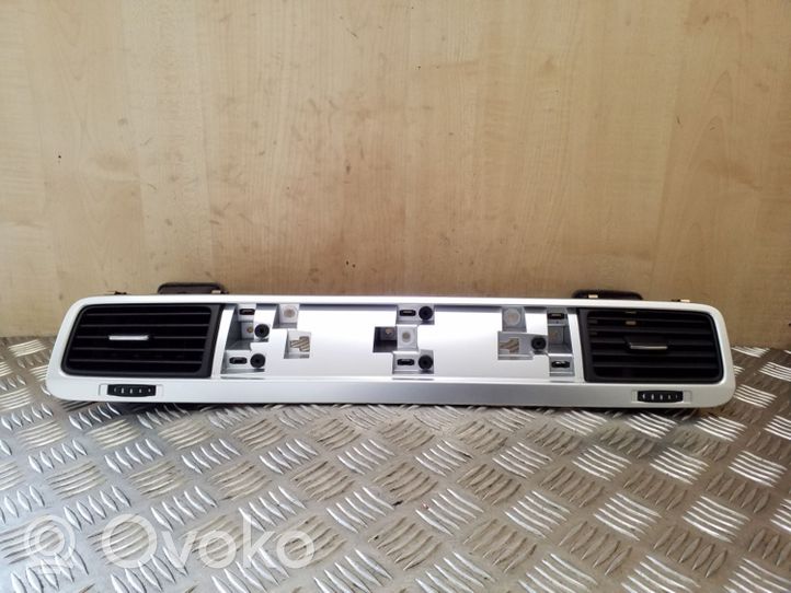 Volkswagen Touareg II Grille d'aération centrale 7P1857190A