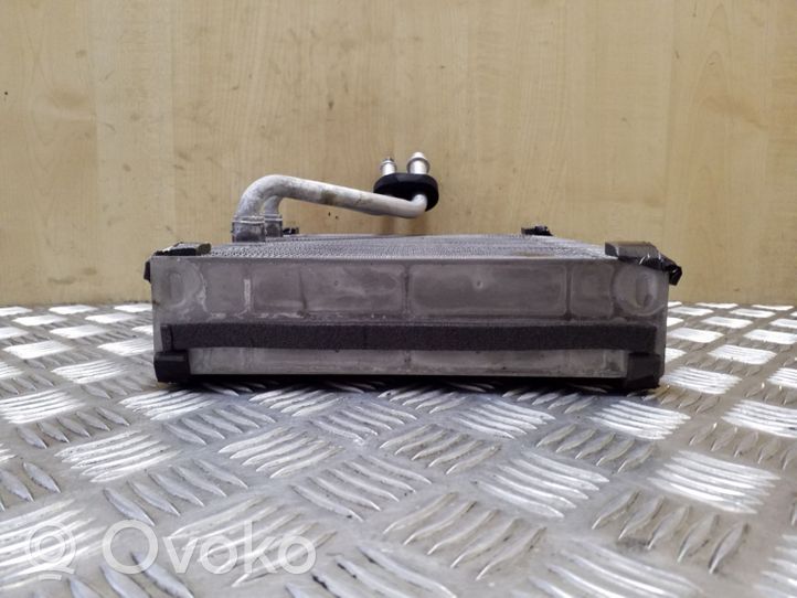 Volkswagen Touareg II Air conditioning (A/C) radiator (interior) 7P0820101