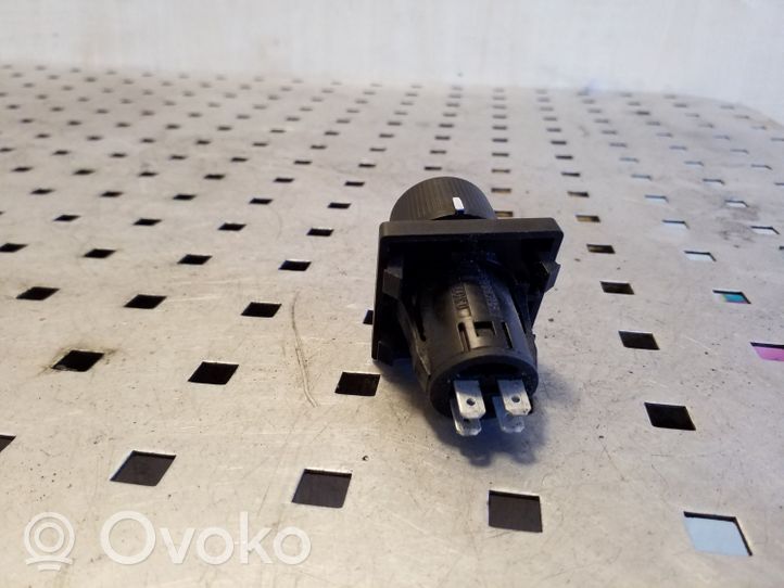 Opel Frontera A Headlight level height control switch 91145061