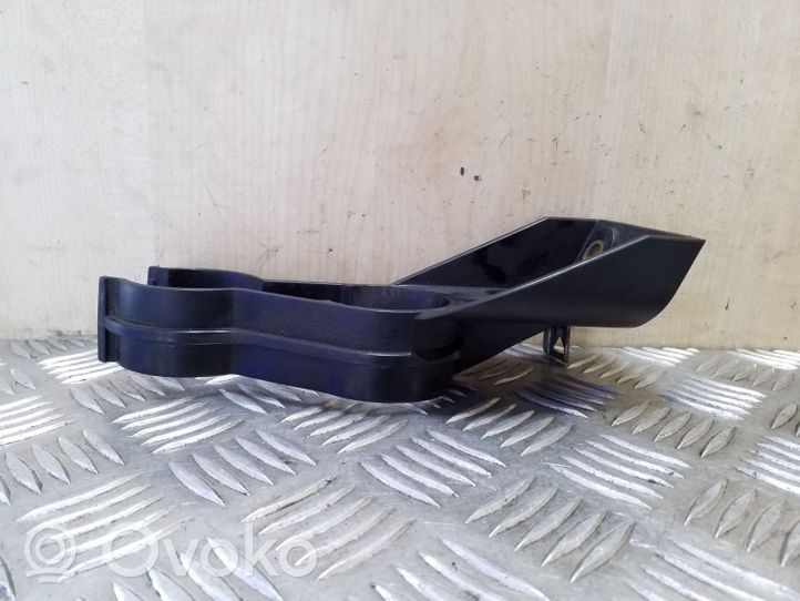 Volvo S40, V40 Support, tuyau de refroidissement intermédiaire 30620509