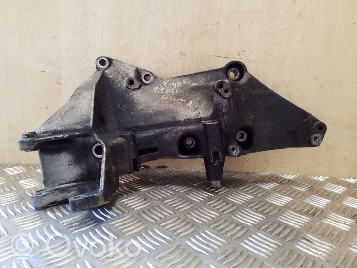 Volvo S40, V40 Support de générateur / alternateur 8200183234