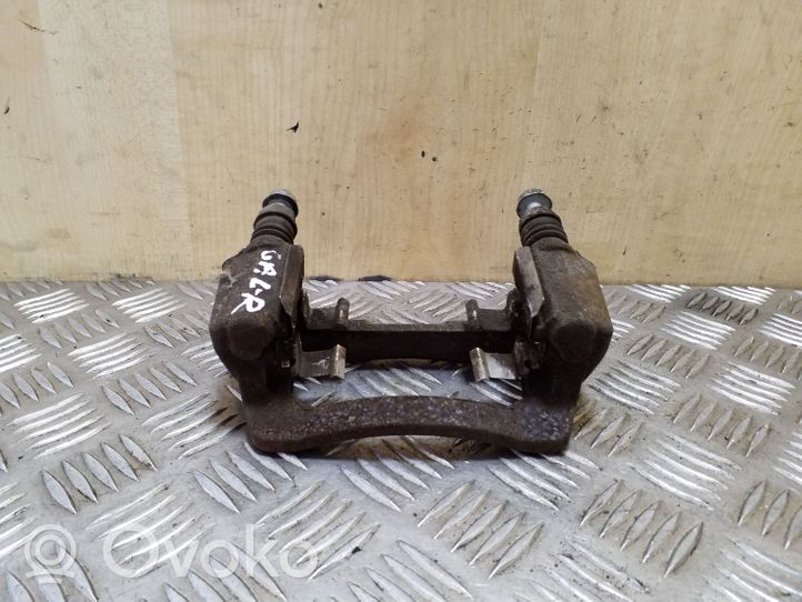 Subaru Outback Supporto della pinza del freno posteriore 