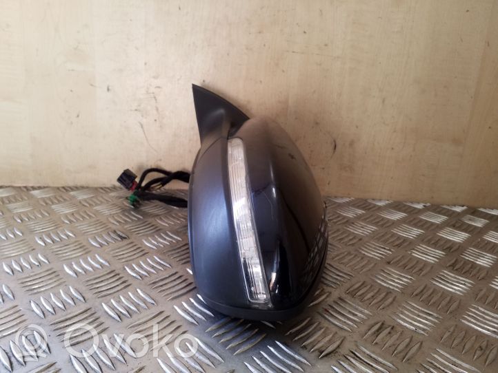 Volkswagen PASSAT B7 Front door electric wing mirror 3C0857933A