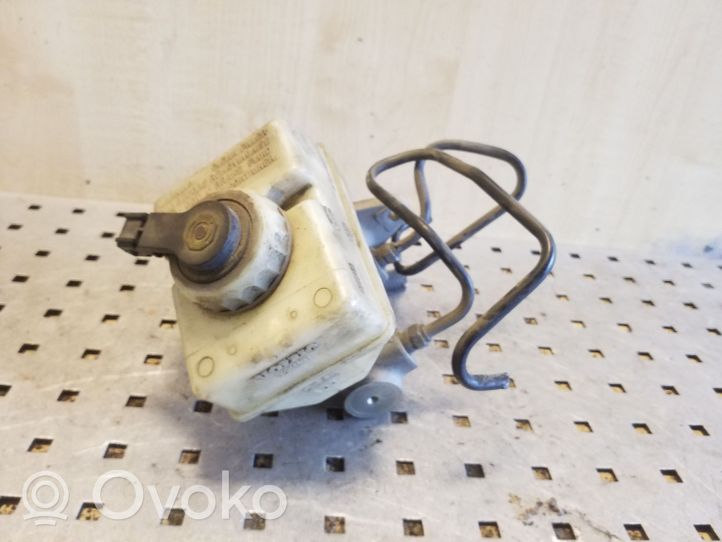 Volvo S70  V70  V70 XC Master brake cylinder 9200439