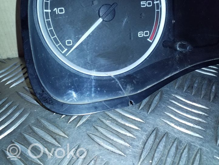 Peugeot 307 Speedometer (instrument cluster) 9636708780E