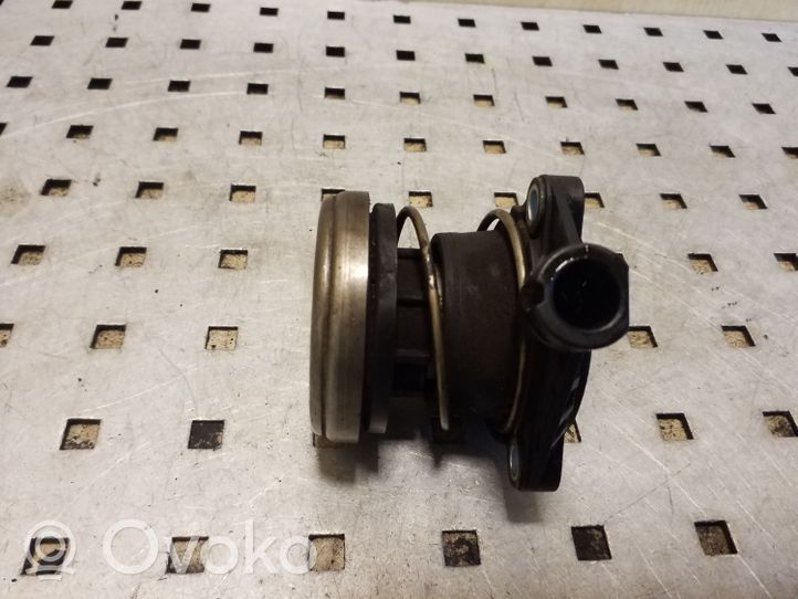 Opel Corsa D Cilindro secondario del cuscinetto di rilascio della frizione 9126238