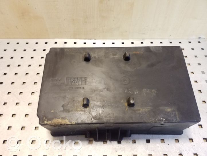 Ford Mondeo Mk III Battery tray 1S7T10757BE