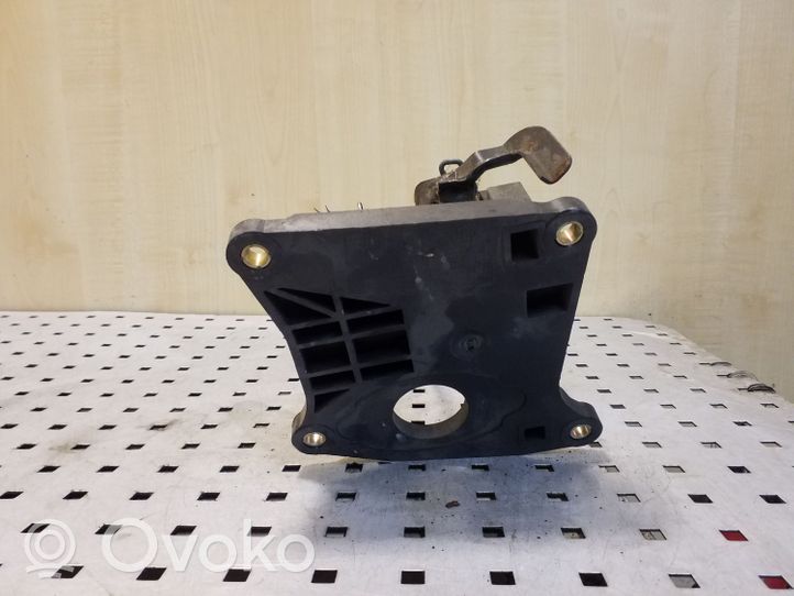 Renault Espace III Brake pedal 6025313012