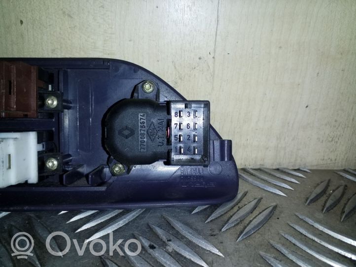 Renault Espace III Electric window control switch 7701686911