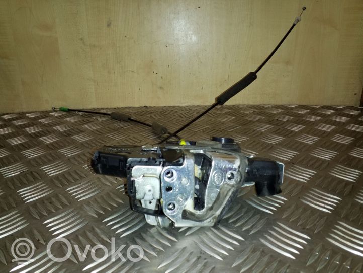 Toyota Avensis T270 Serratura portiera anteriore A046693