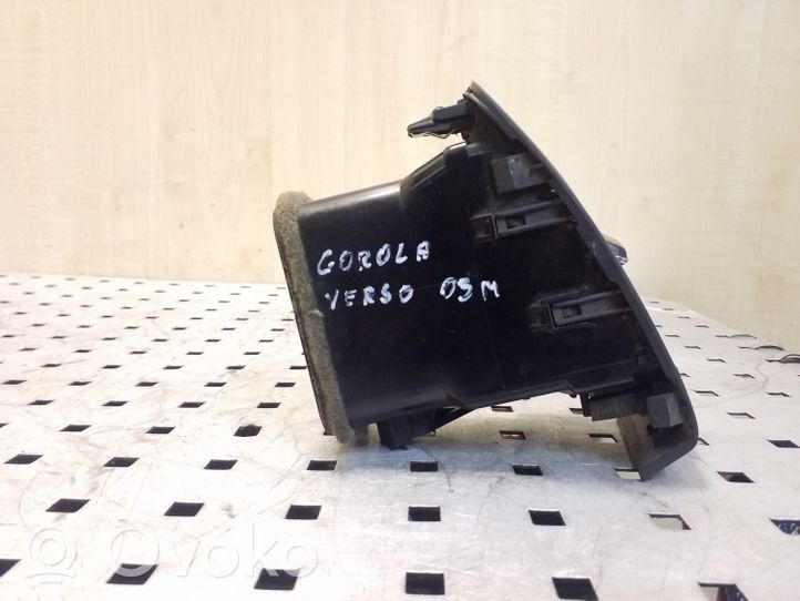 Toyota Corolla Verso E121 Copertura griglia di ventilazione laterale cruscotto 1556433010