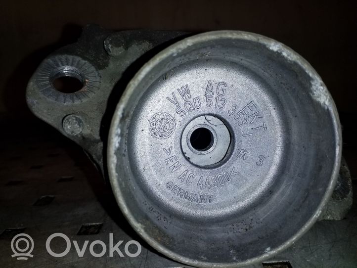 Volkswagen PASSAT B8 Mocowanie amortyzatora przedniego osi tylnej 5Q0513353J