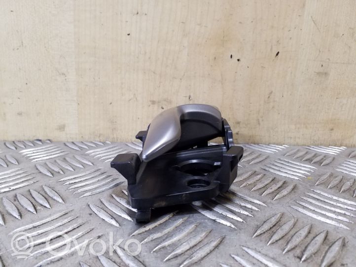 KIA Rio Poignée inférieure de porte avant 826101W010