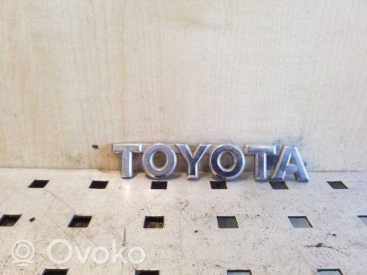 Toyota Avensis T220 Valmistajan merkki/mallikirjaimet 