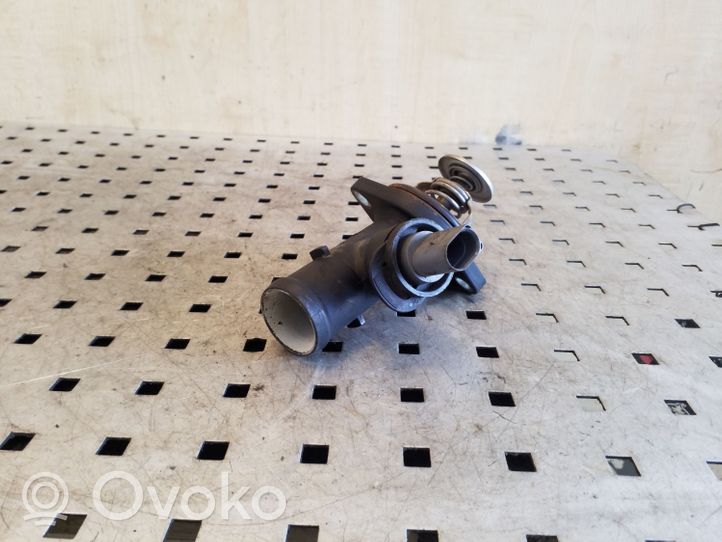 Audi A3 S3 8P Termostaatin kotelo 03G121121D