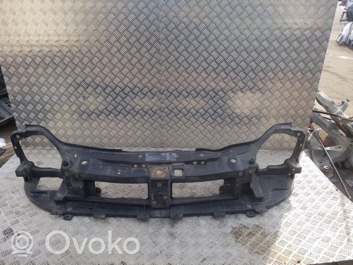 Nissan Primastar Radiatorių panelė (televizorius) 8200589928