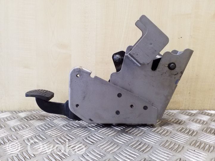 Opel Antara Brake pedal 