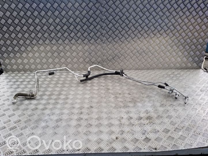 Mitsubishi Pajero Ilmastointilaitteen putki (A/C) 