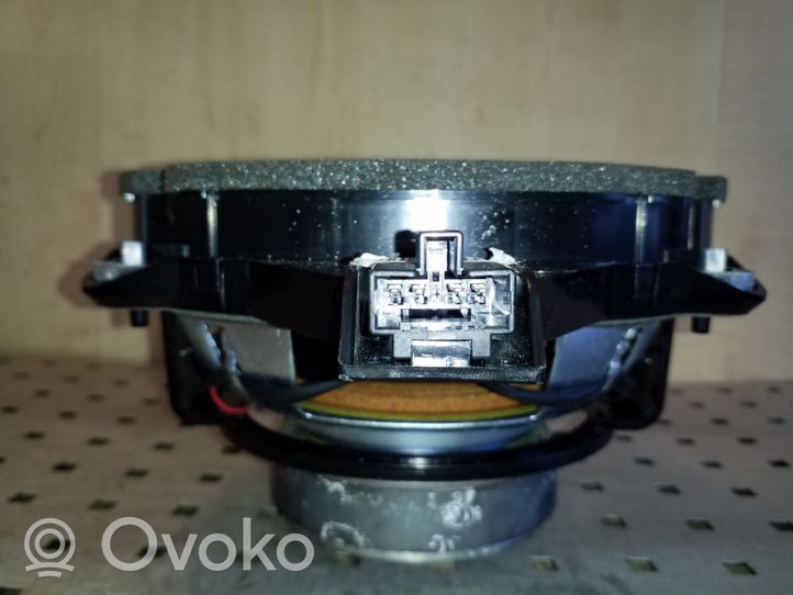 Hyundai i40 Subwoofer-bassokaiutin 963803Z050