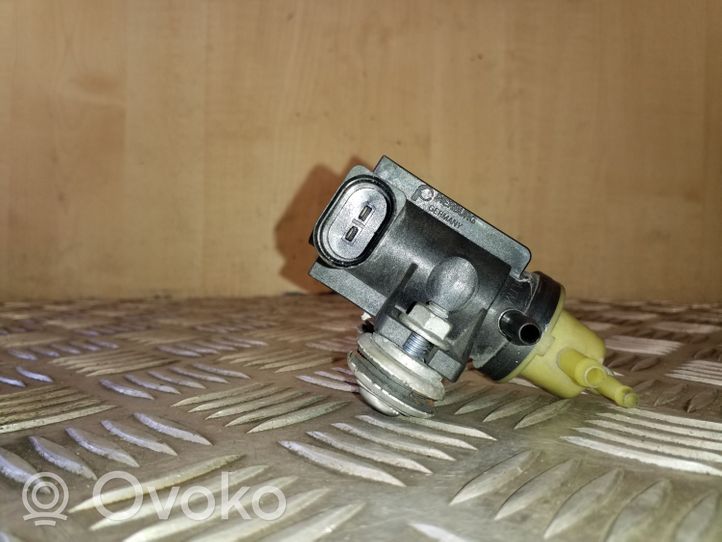 Volkswagen Scirocco Solenoidinis vožtuvas 1K0906627A