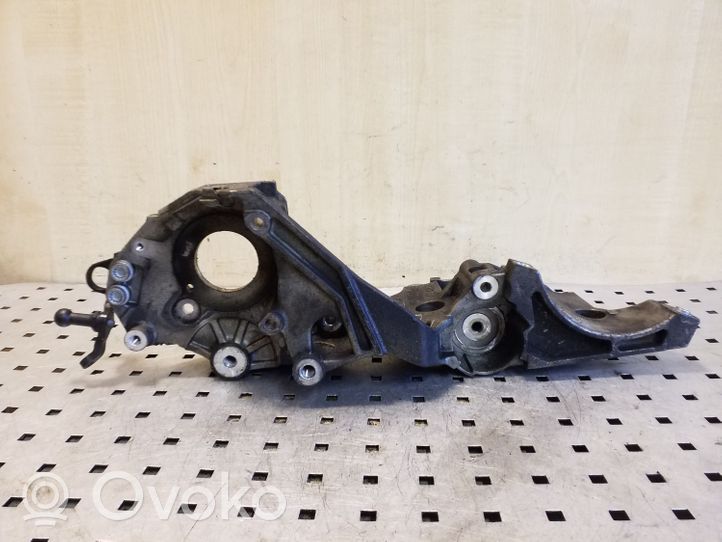 Volkswagen Scirocco Halterung Lichtmaschine 03L903143D