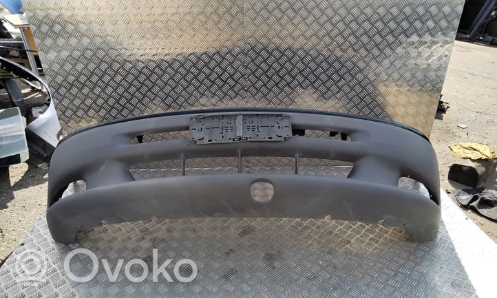 Chrysler Voyager Priekšējais bamperis 04676847