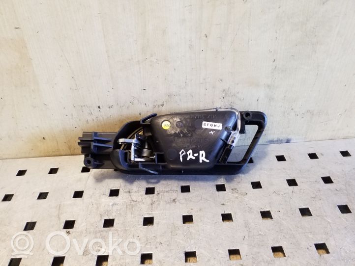 Volkswagen Tiguan Front door interior handle 5N2837114