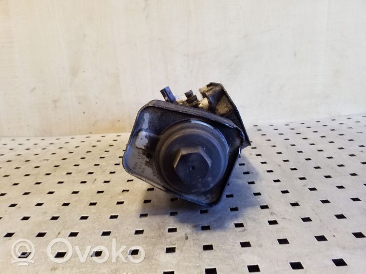 Volkswagen Tiguan Support de filtre à huile 045115389J