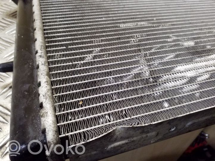 Citroen C4 I Picasso Dzesēšanas šķidruma radiators 9682477580