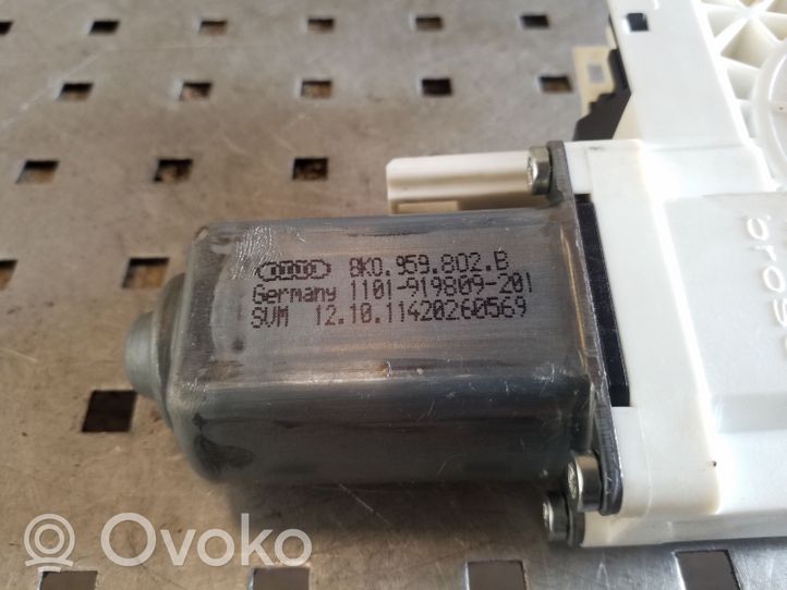 Audi A6 C7 Priekinis varikliukas langų pakėlėjo 8K0959802B