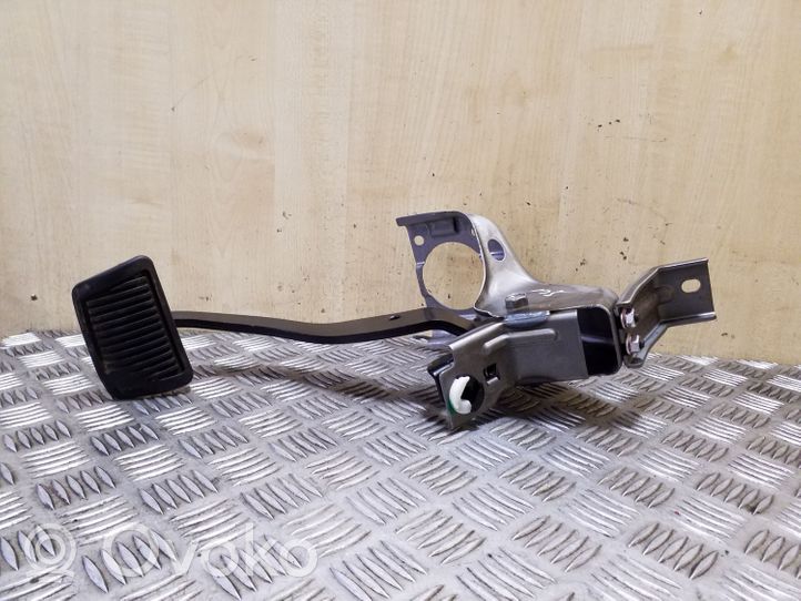 Hyundai i40 Pedal de freno 328003X920