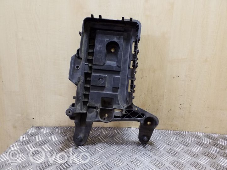 Volkswagen Sharan Battery tray 1K0915333H